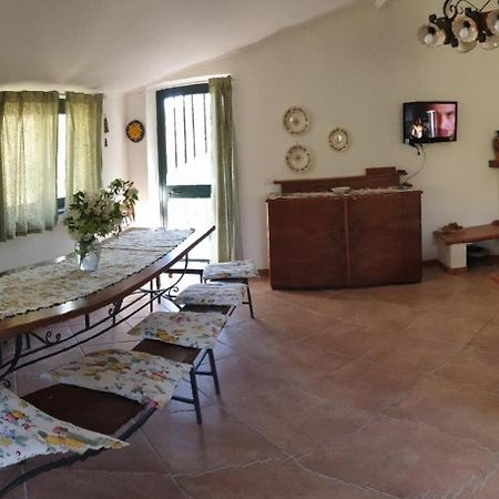 Casa Vacanza Etna Evergreen Villa Piedimonte Etneo Exteriör bild