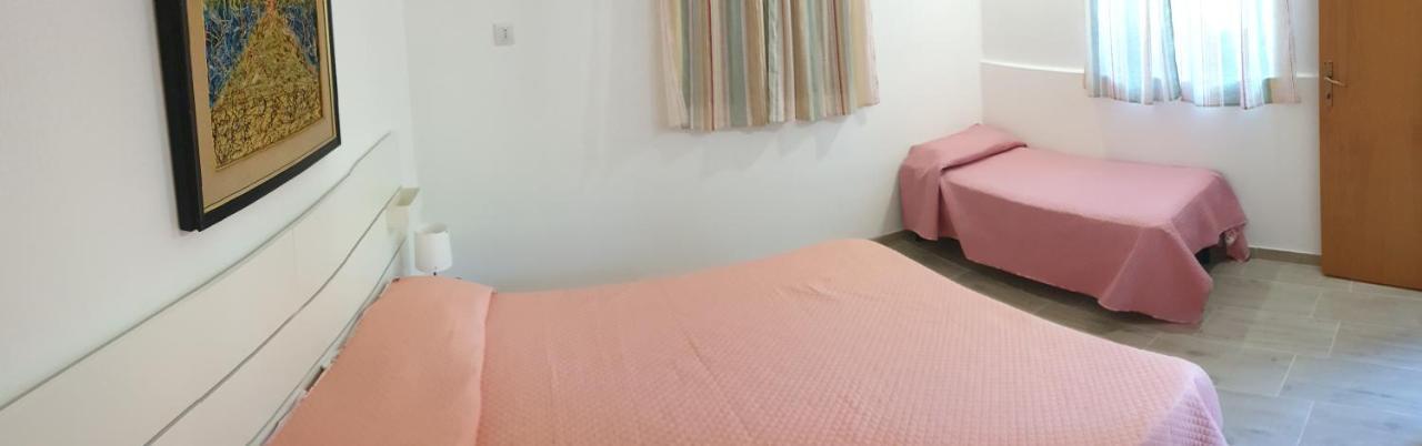 Casa Vacanza Etna Evergreen Villa Piedimonte Etneo Exteriör bild