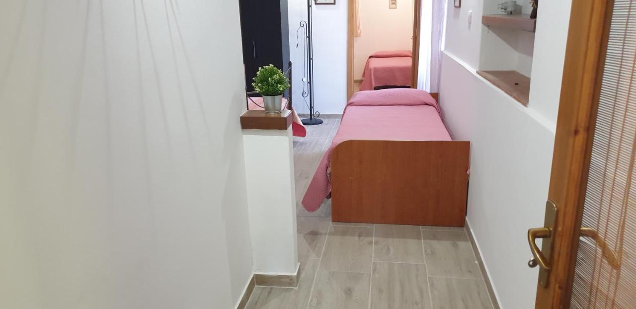 Casa Vacanza Etna Evergreen Villa Piedimonte Etneo Exteriör bild